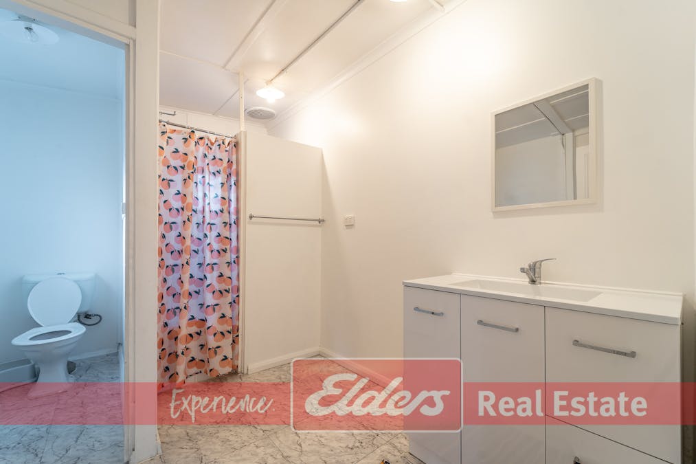 10 Pollard Way, Warnbro, WA, 6169 - Image 18