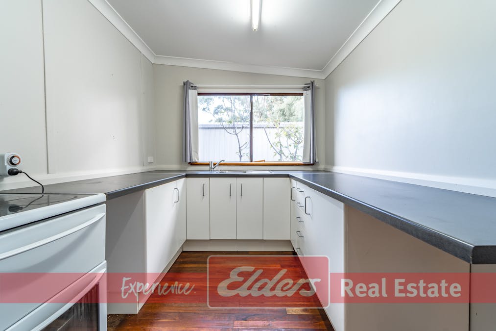 10 Pollard Way, Warnbro, WA, 6169 - Image 15