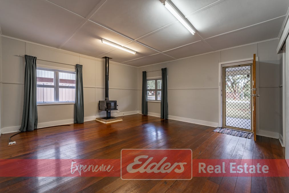 10 Pollard Way, Warnbro, WA, 6169 - Image 8