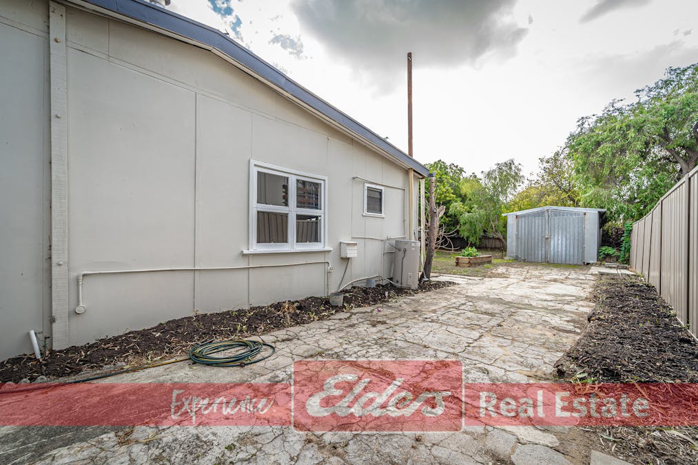 10 Pollard Way, Warnbro, WA, 6169 - Image 21