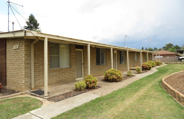 4/98 Lambert Street, Bathurst, NSW, 2795 - Image 1