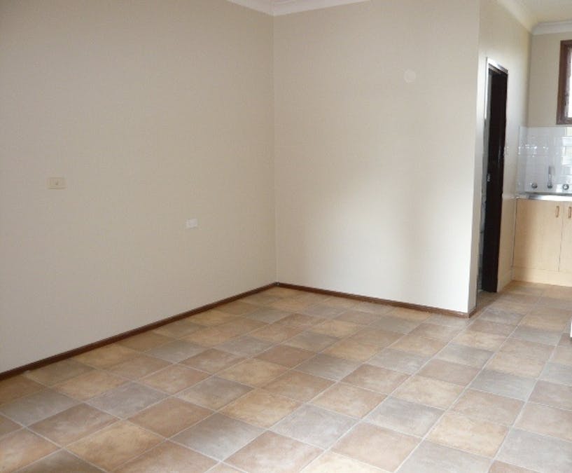 3/31 Seymour Street, Bathurst, NSW, 2795 - Image 2