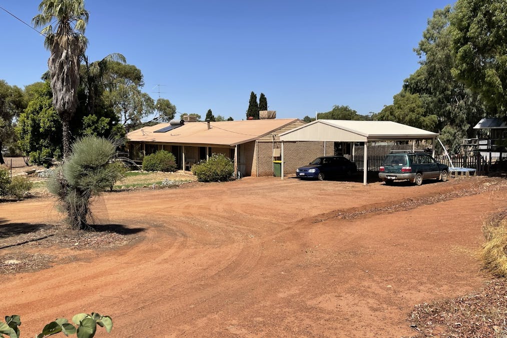 27 Bland Road, York, WA, 6302 - Image 1