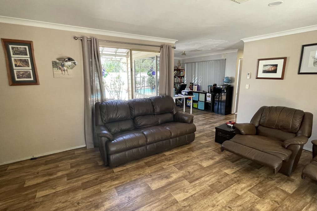 27 Bland Road, York, WA, 6302 - Image 17