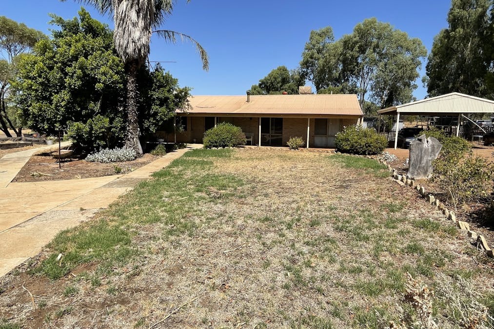 27 Bland Road, York, WA, 6302 - Image 19