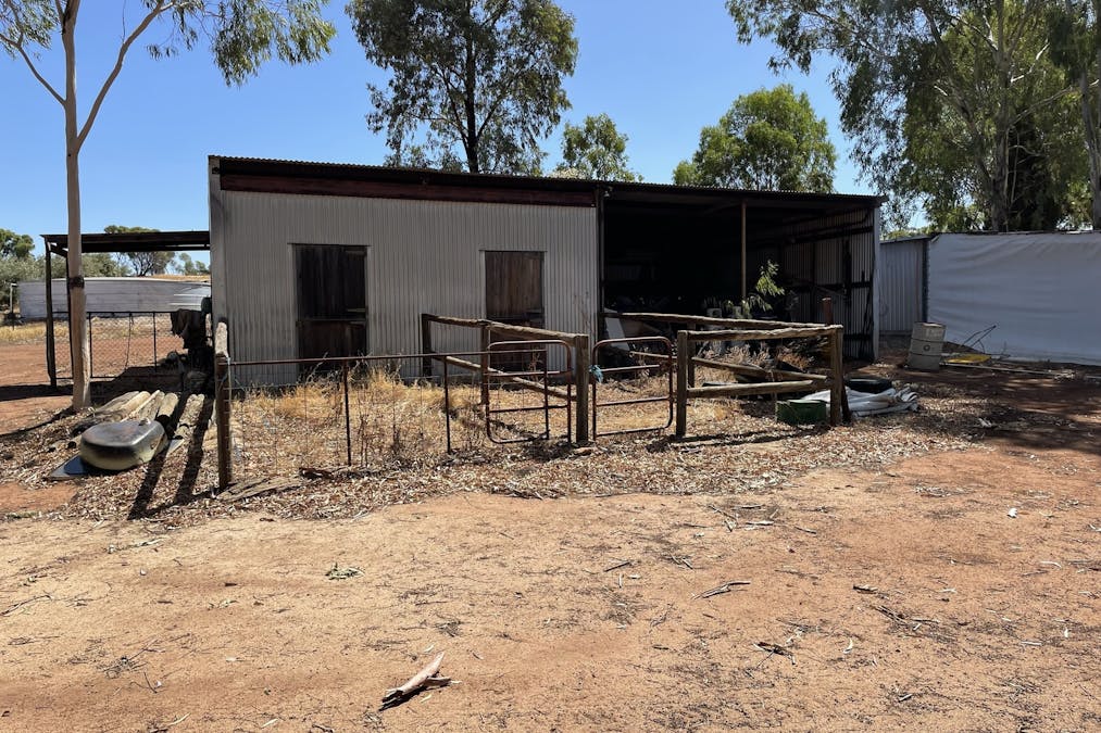 27 Bland Road, York, WA, 6302 - Image 23