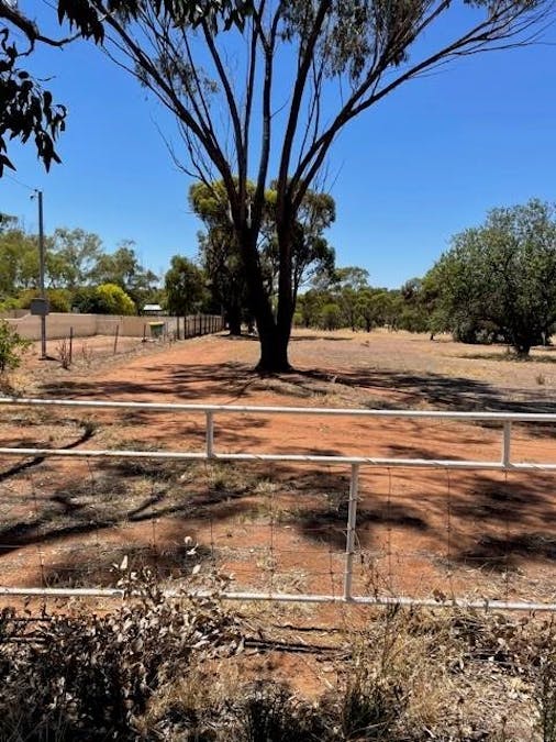 22 Spencers Brook-York Road, York, WA, 6302 - Image 2