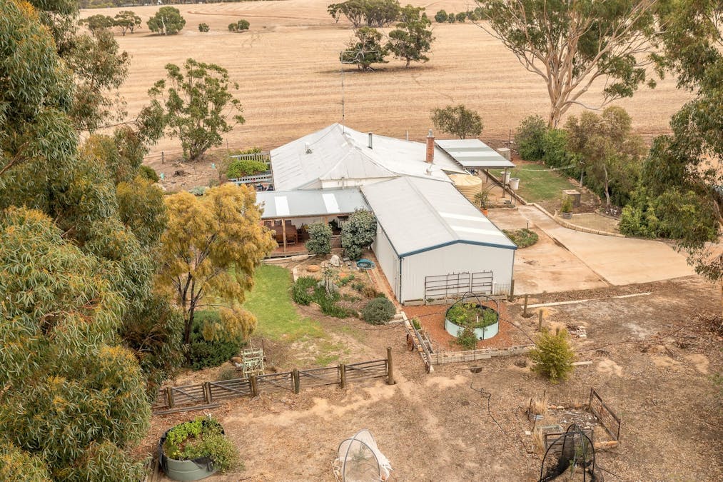 164 Station Road, York, WA, 6302 - Image 1