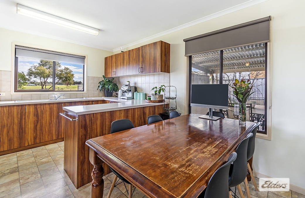 58 Mcphee Street, Hamilton, VIC, 3300 Sold Elders Real Estate