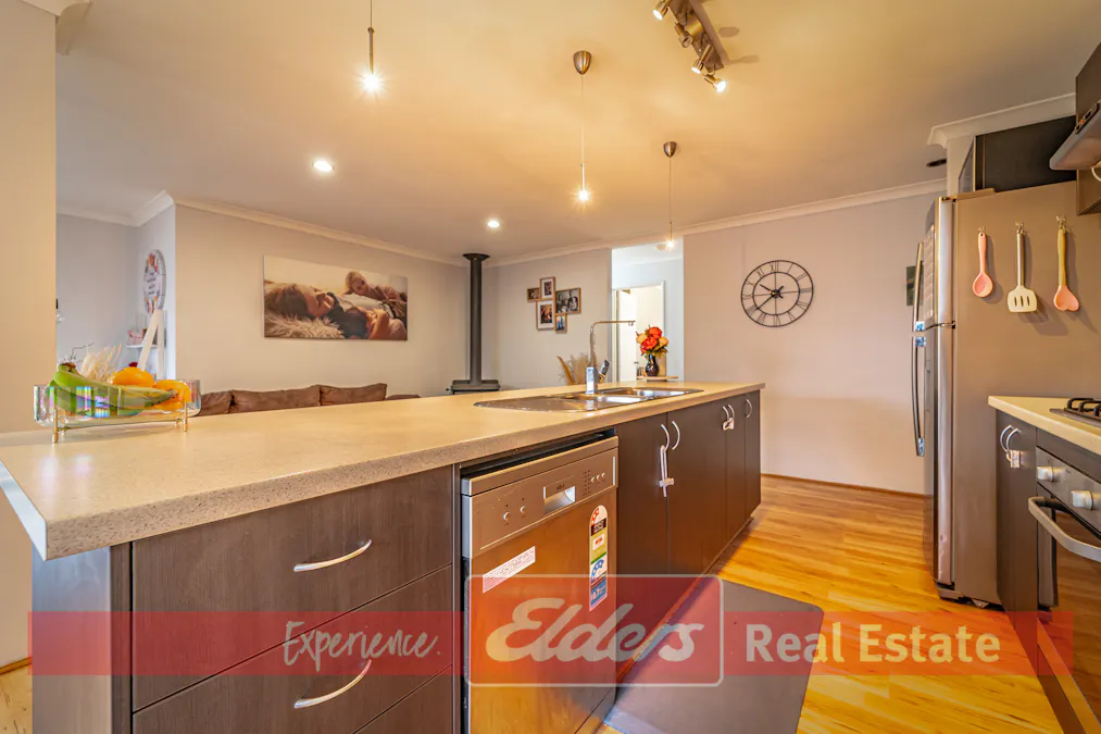 15 Fairchild Drive, Baldivis, WA, 6171 - Image 14
