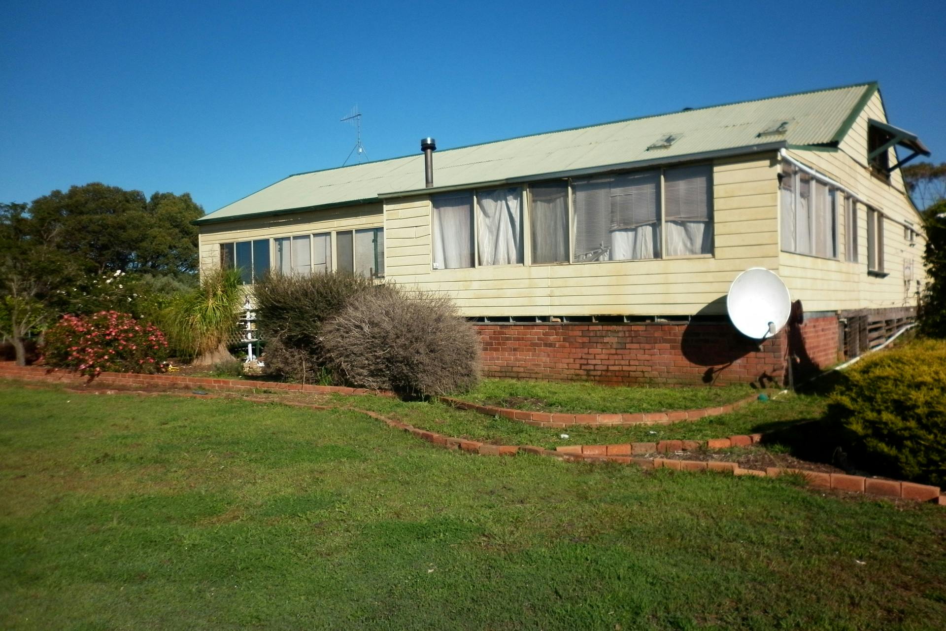 143 Nelson Road, Broomehill Village, WA, 6318 Sold Elders Real Estate