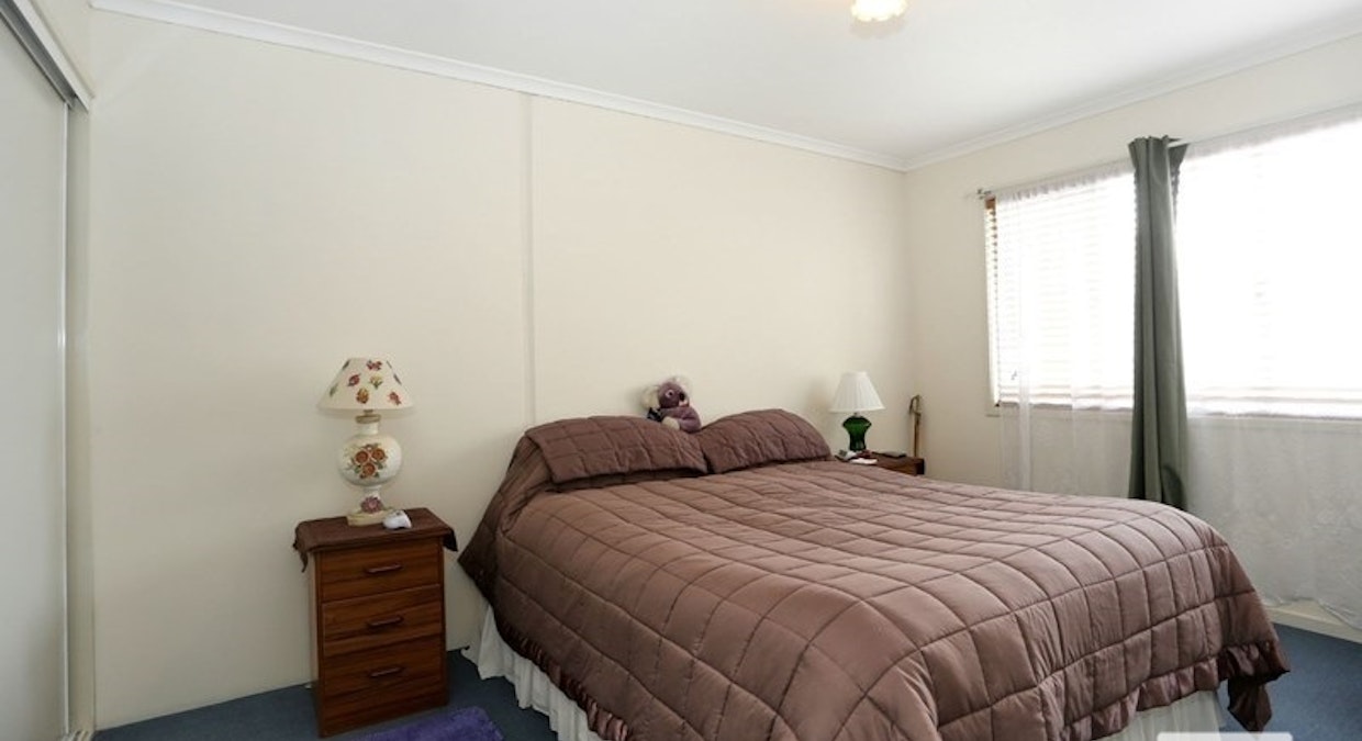 2/14a Macquarie Street, Booval, QLD, 4304 - Image 5