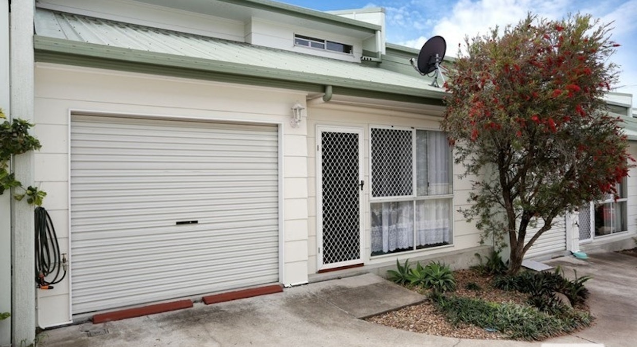 2/14a Macquarie Street, Booval, QLD, 4304 - Image 2