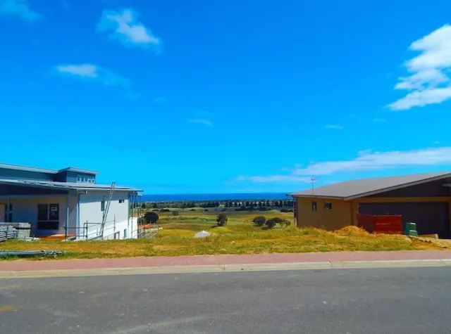 9 Cherry Hills Crescent — photo from Elders Real Estate Normanville