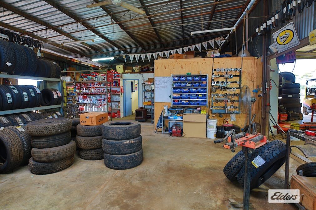 84 & 86 Stubbs Street, Lake Grace, WA, 6353 - Image 4