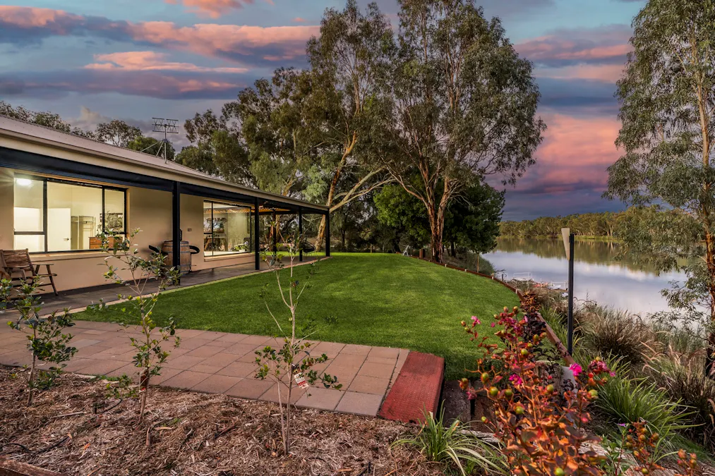 13 Harrington Road, Kingston On Murray, SA, 5331 - Image 1