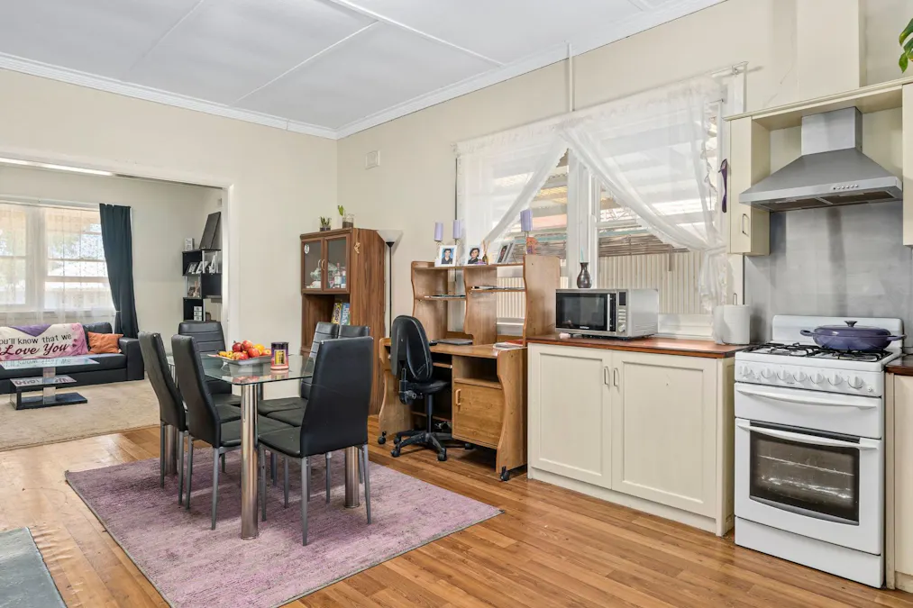 210 SIXTEENTH Street, Renmark, SA, 5341 - Image 3