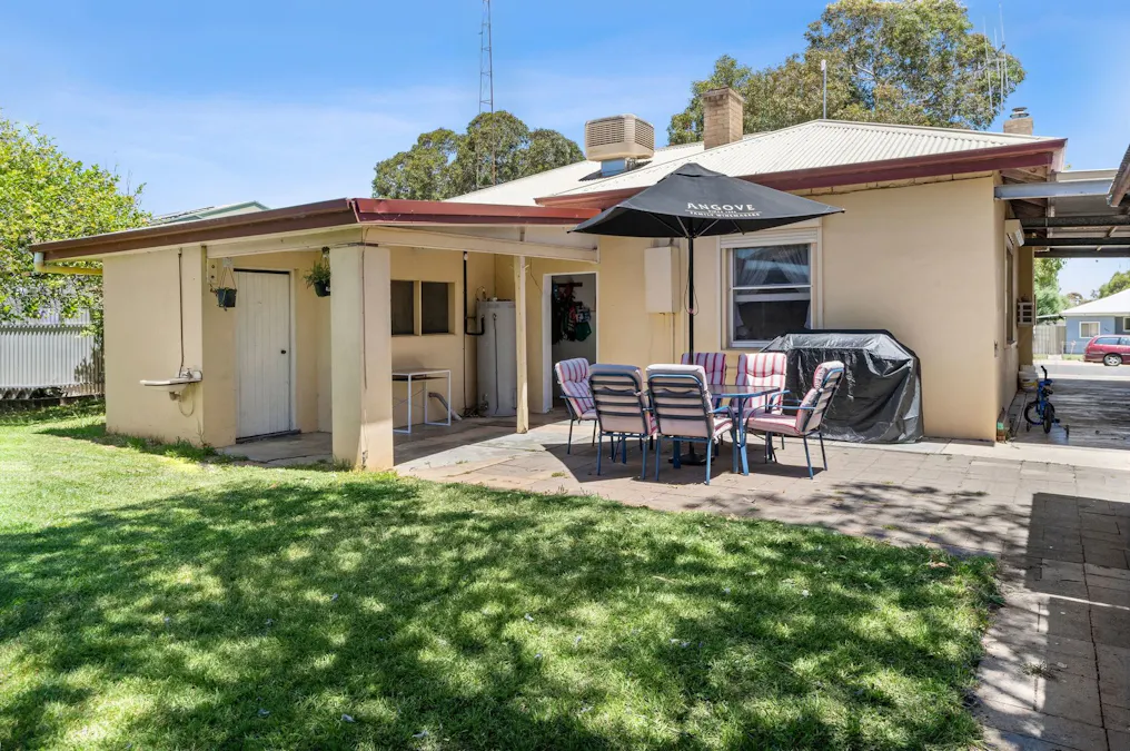 210 SIXTEENTH Street, Renmark, SA, 5341 - Image 8