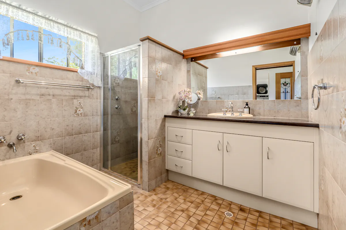 304 Tarcoola Street — photo 10 of 13