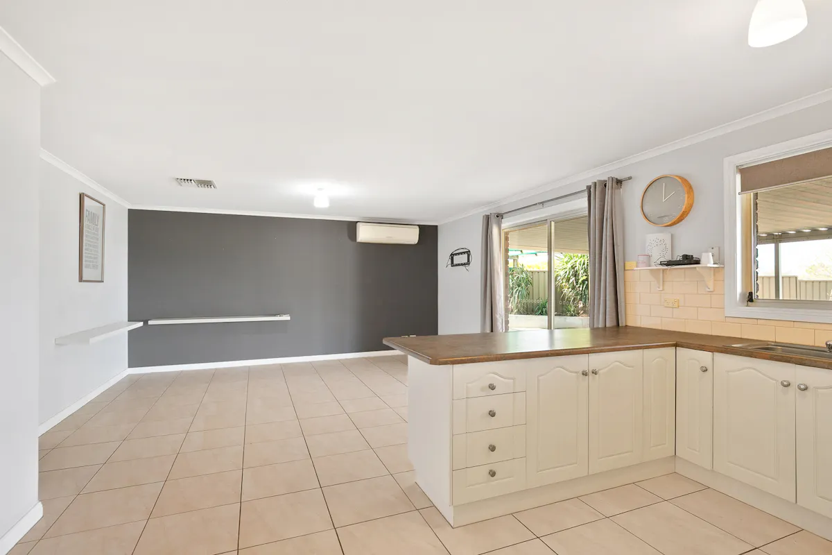 13 Padman Court — photo 3 of 16