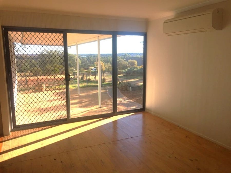 21 Proud Avenue, Loxton North, SA, 5333 - Image 3