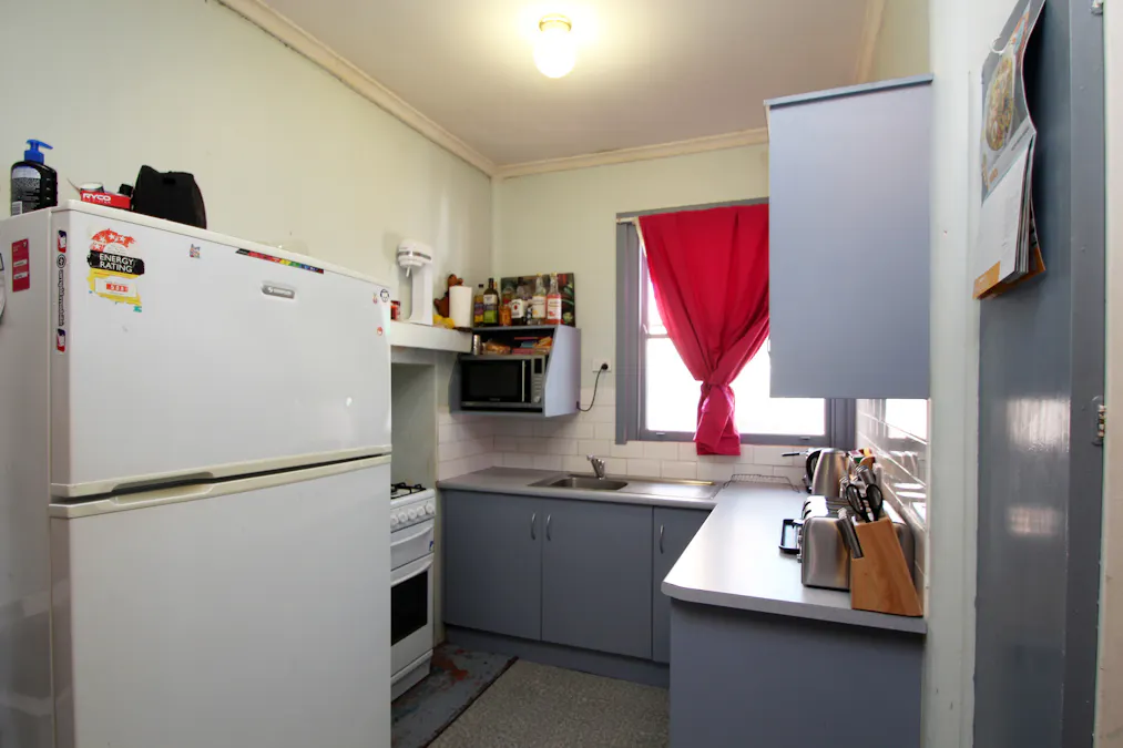 13 Hopkins Street, Renmark, SA, 5341 - Image 2