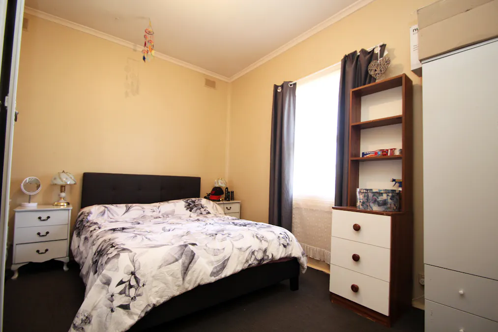 13 Hopkins Street, Renmark, SA, 5341 - Image 5