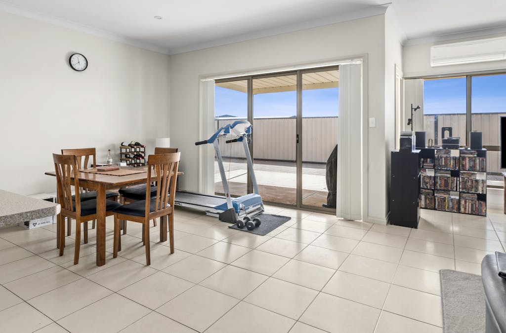256-258 Twenty-first Street, Renmark, SA, 5341 - Image 9