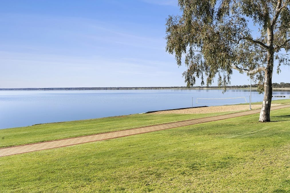 17204 Sturt Highway, Barmera, SA, 5345 - Image 11