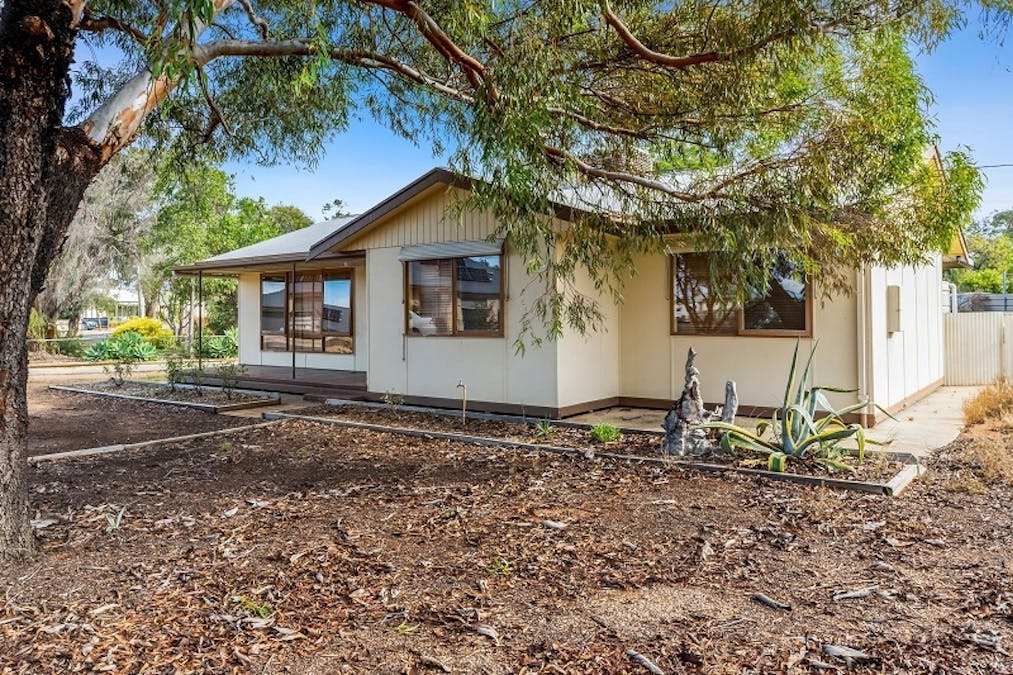 37 Hawdon Street, Barmera, SA, 5345 - Image 10