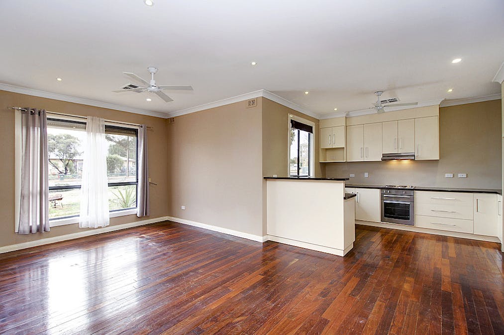 9 Aleppo Street, Loxton, SA, 5333 - Image 3