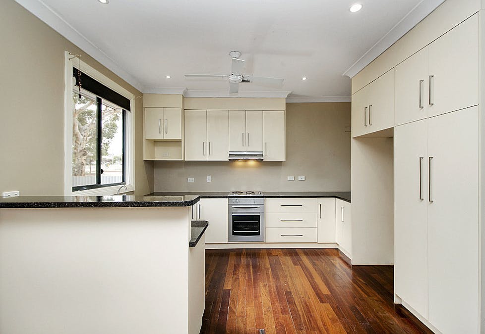 9 Aleppo Street, Loxton, SA, 5333 - Image 4
