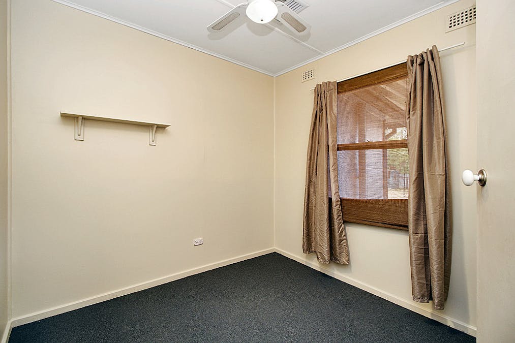9 Aleppo Street, Loxton, SA, 5333 - Image 7