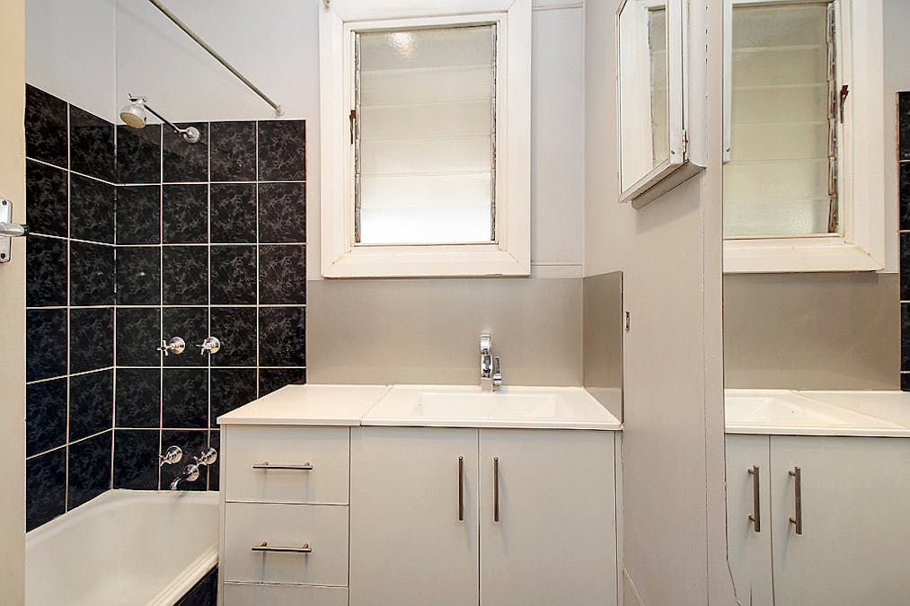 9 Aleppo Street, Loxton, SA, 5333 - Image 8