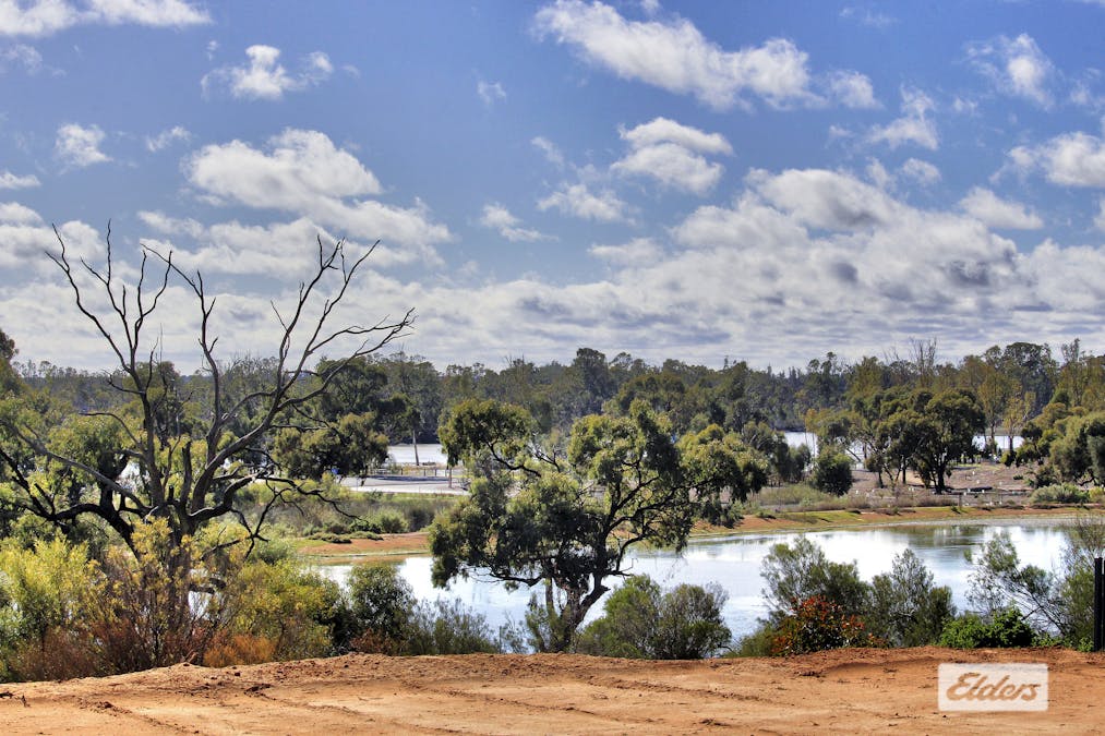 29/Hilltop Drive, Loxton, SA, 5333 - Image 2