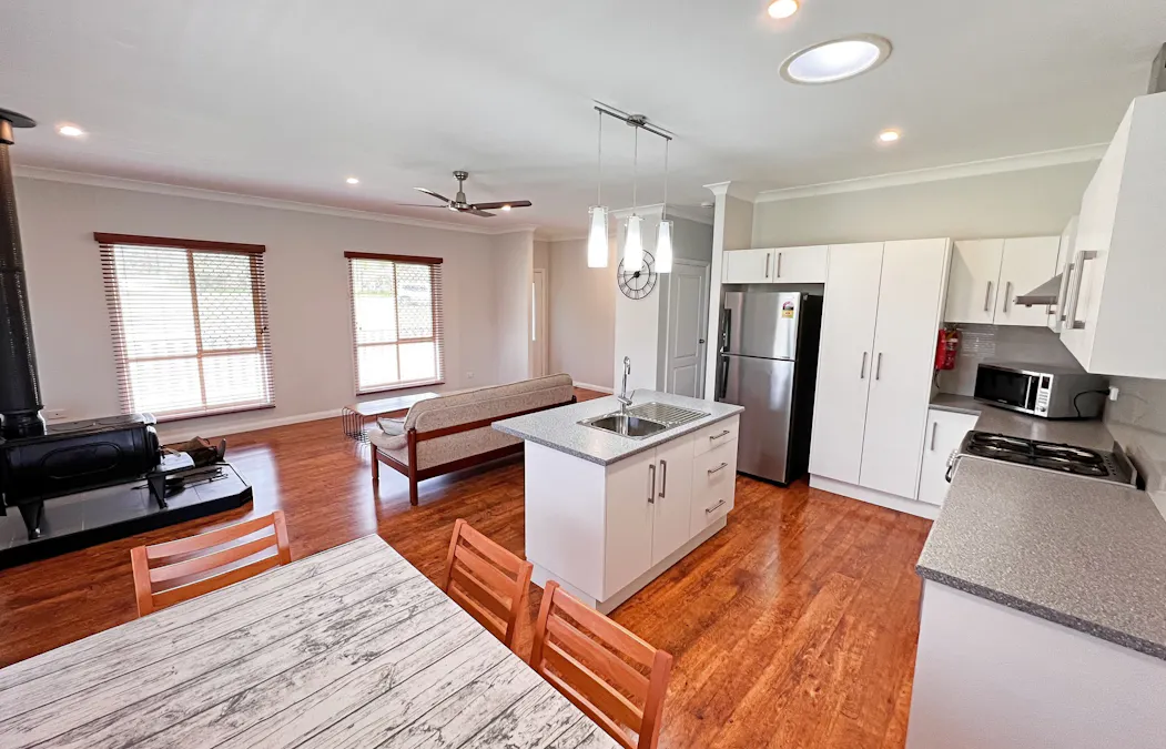 51 Commons Road, Young, NSW, 2594 - Image 6