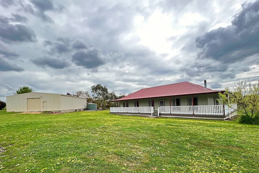 51 Commons Road, Young, NSW, 2594 - Image 23
