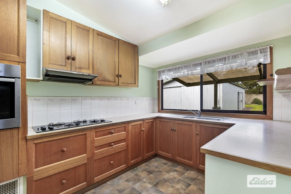1 Cameron Street, Hamilton, VIC, 3300 - Image 2