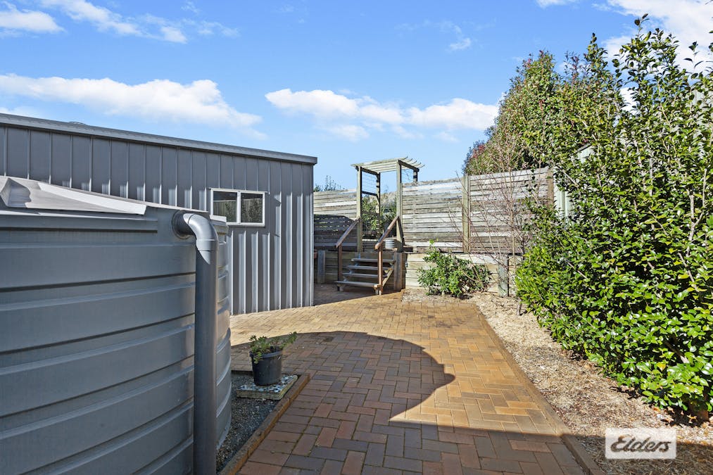 35 Currawong Drive, Highfields, QLD, 4352 - Image 19