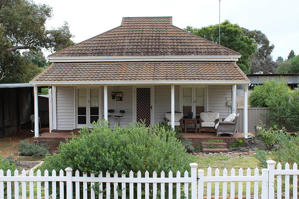 9 Crossland Street, Corrigin, WA, 6375 Sold Elders Real Estate