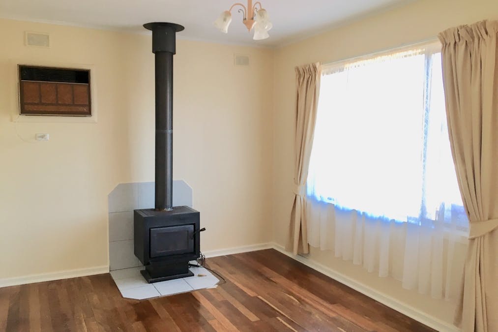 17 Tonkin Street, Ceduna, SA, 5690 - Image 5