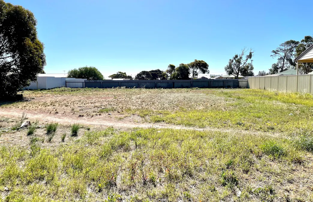 101-108 Handtke Drive, Ceduna, SA, 5690 - Image 1