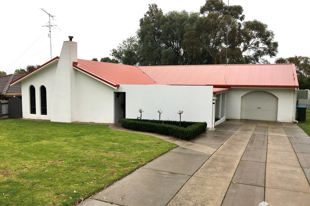 4 Gilbert Drive, Naracoorte, SA, 5271 - Image 1