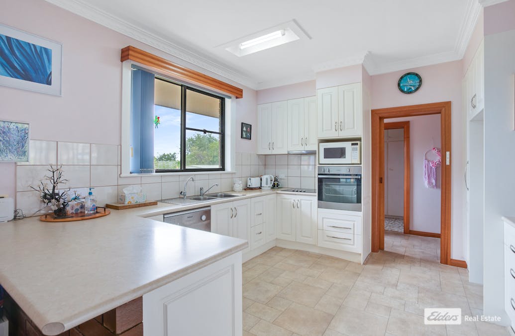 3 Fourth Avenue, Naracoorte, SA, 5271 - Image 6