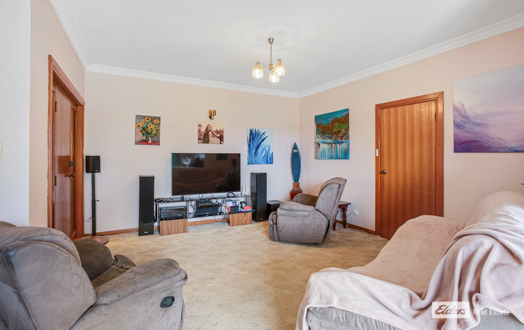 3 Fourth Avenue, Naracoorte, SA, 5271 - Image 3