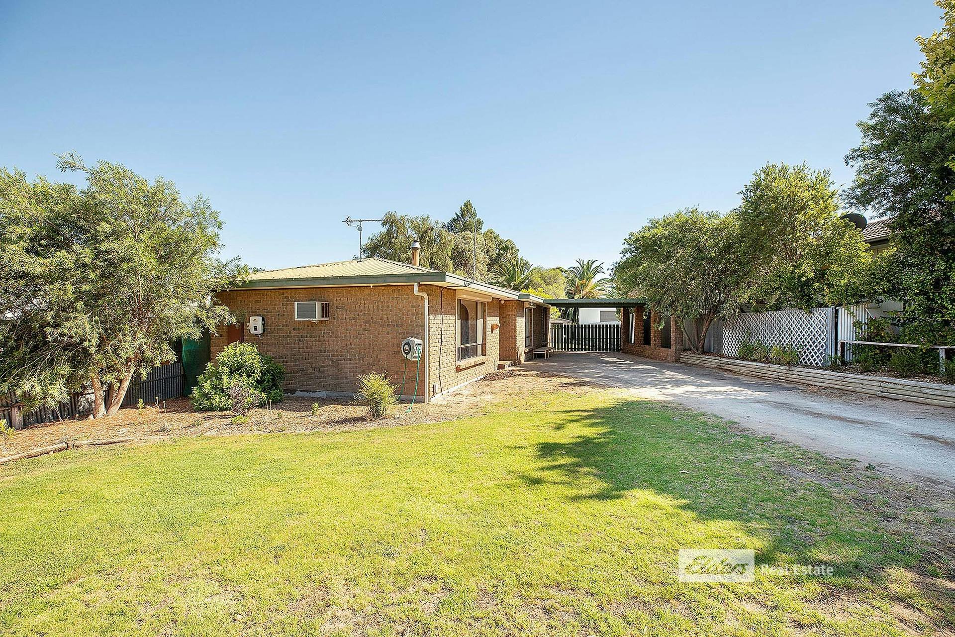 14 Gilbert Drive, Naracoorte, SA, 5271 Sold Elders Real Estate