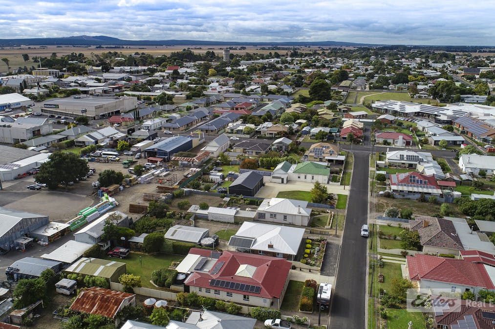6 Benton Street, Millicent, SA, 5280 - Image 17