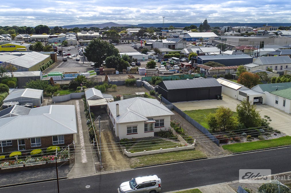 6 Benton Street, Millicent, SA, 5280 - Image 3