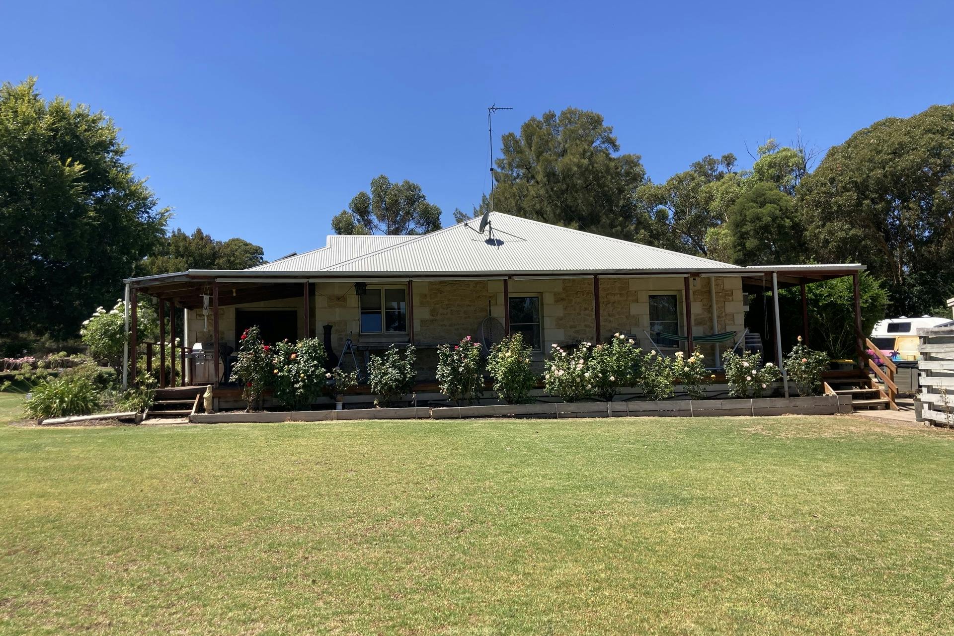 184 Gordon Street, Naracoorte, SA, 5271 Sold Elders Real Estate