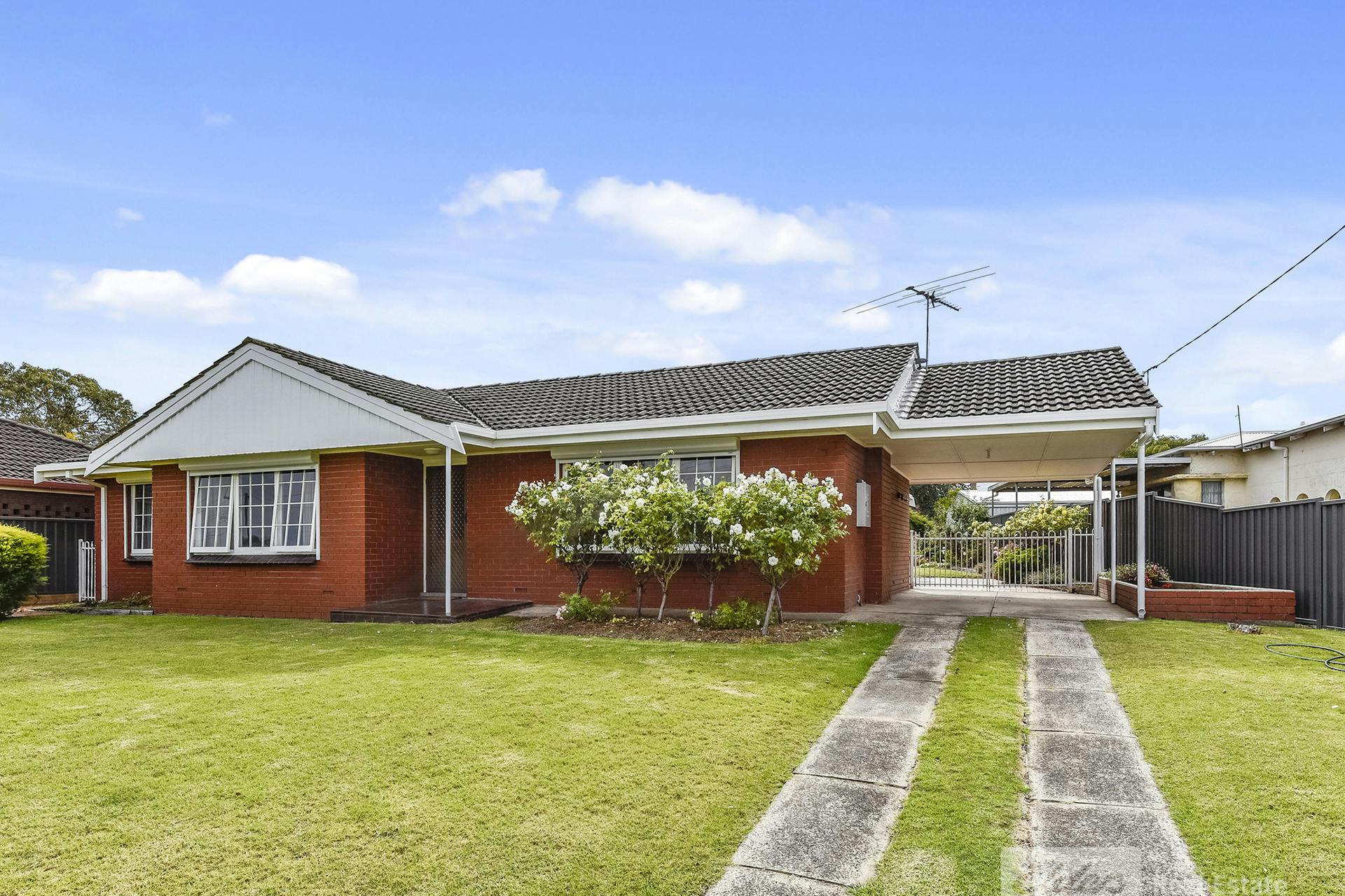 19 Mowbray Street, Millicent, SA, 5280 Sold Elders Real Estate